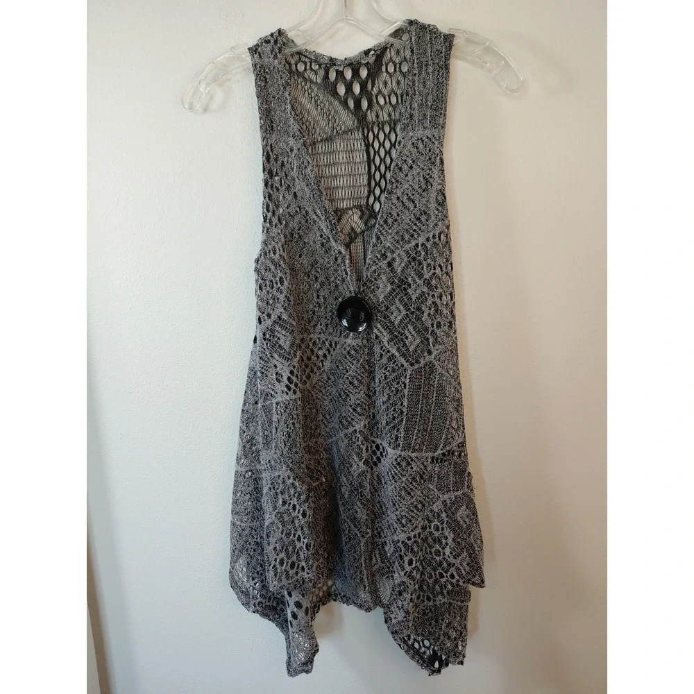 BB Land Knit Vest Sz Small Boho Festival LagenLook Y2k Grey Casual